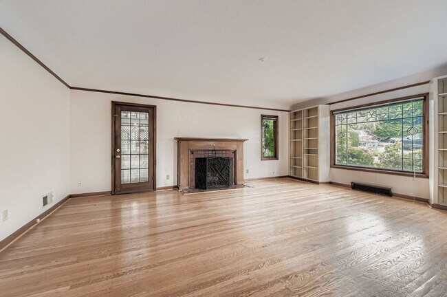 Building Photo - 3437 NE 31st Ave