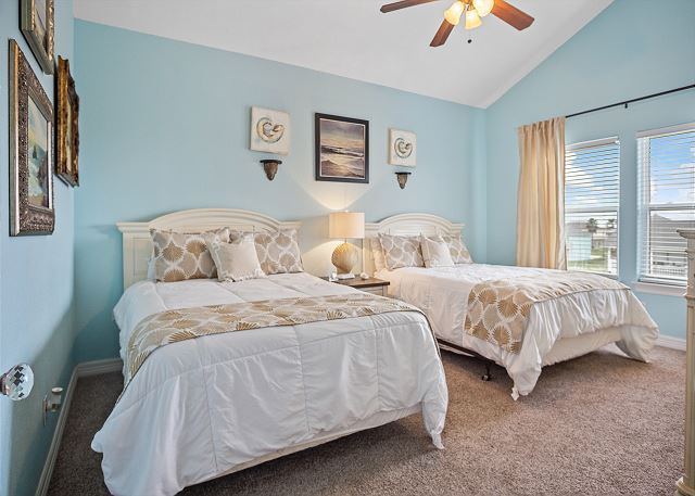 Building Photo - 3180 Sea Castle Dr