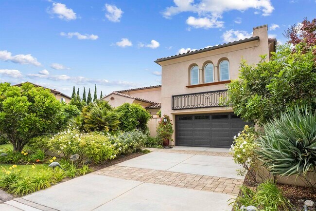 Building Photo - 1679 Buena Vista Way