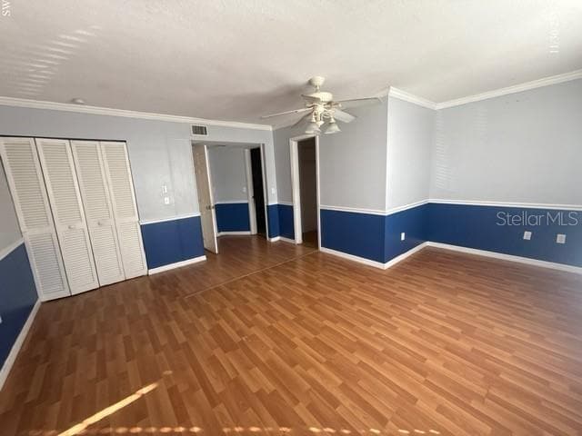 Building Photo - 6090 Village Cir S