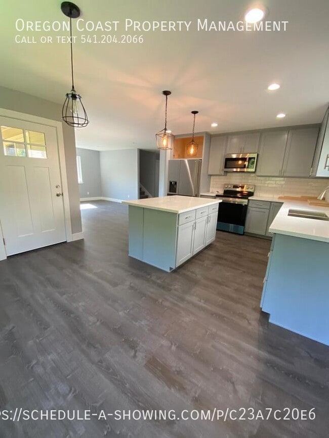 Building Photo - 4245 Sequoia Loop