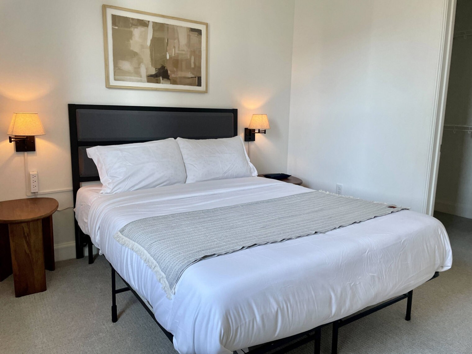 Building Photo - 758 N Broadway