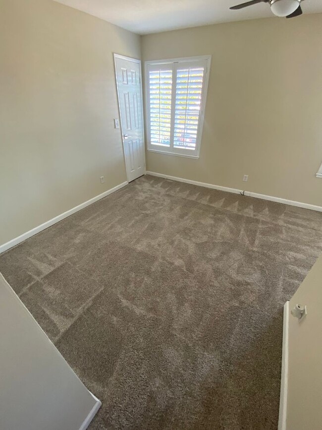 Building Photo - Upgraded 4 bed 2.5 bath home in San Jose. This is a must see!