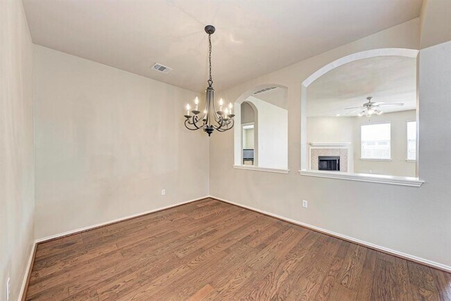 Building Photo - 11512 Shadow Creek Dr