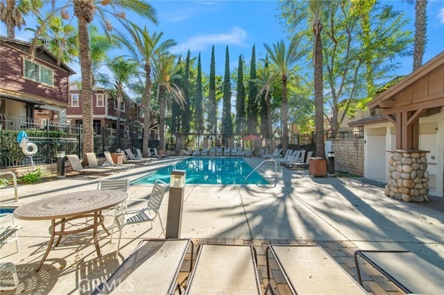 Building Photo - 1577 Ledgestone Ln