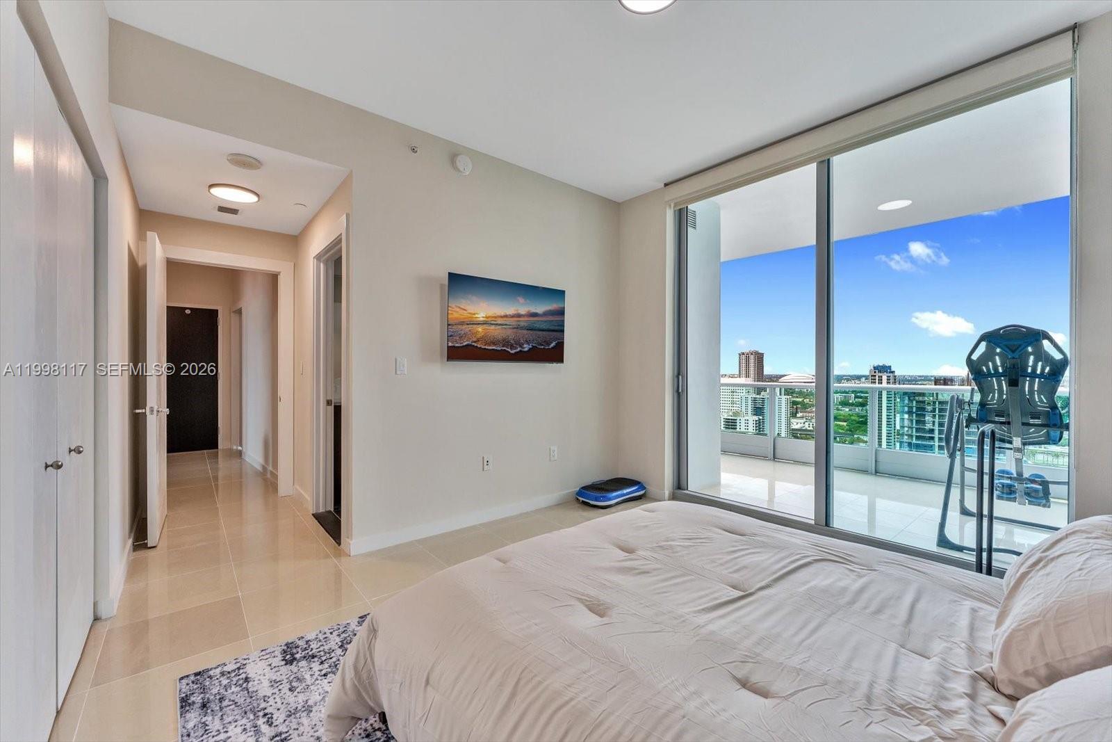 Building Photo - 900 Biscayne Blvd