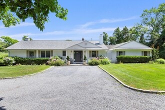 Building Photo - 31 B Club Ln