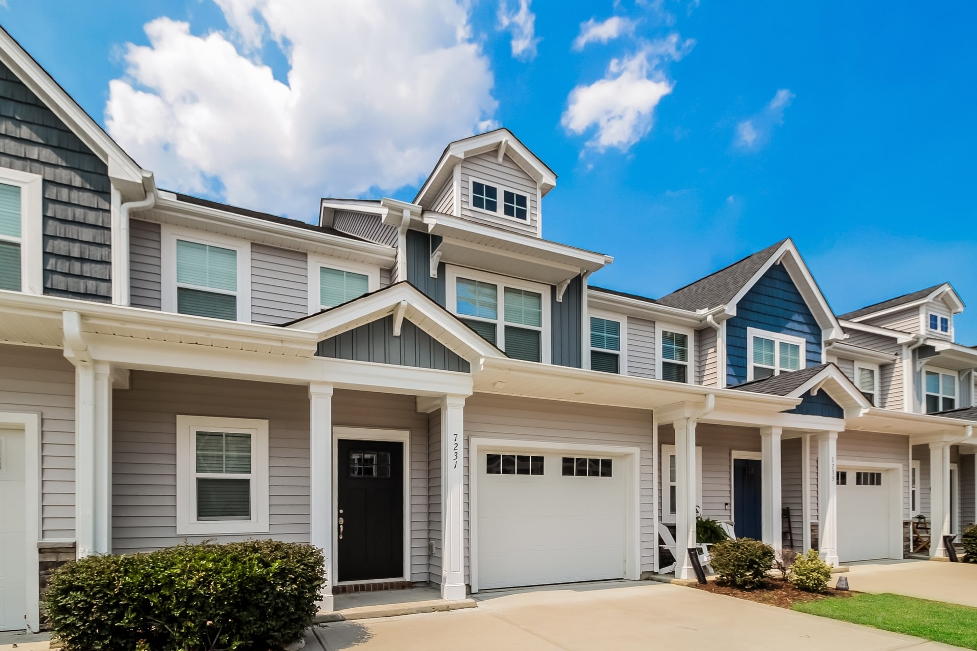 Building Photo - 7231 Bellacroft Dr