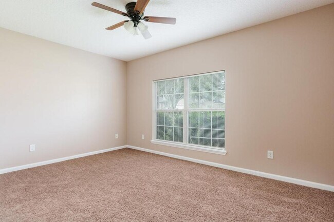 Building Photo - 917 Mineral Creek Dr