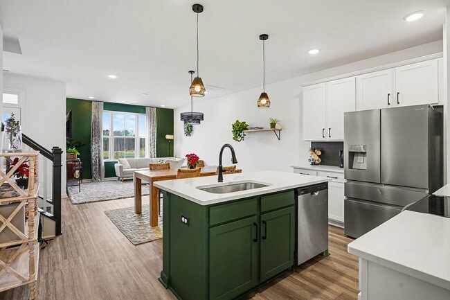 Building Photo - 3BR Like-New End-Unit Townhome – Wendell Falls