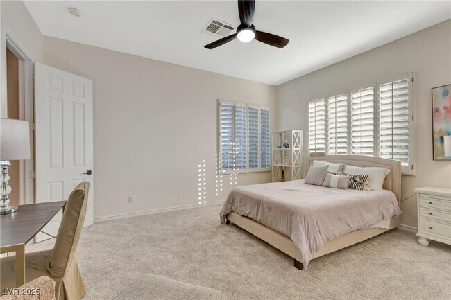 Building Photo - 904 Pont Chartrain Dr