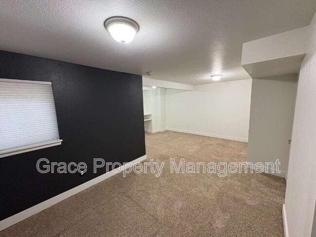 Building Photo - 14221 E Radcliff Cir