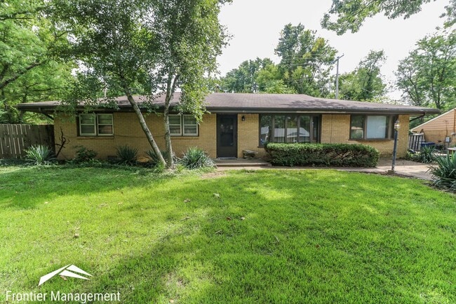 Primary Photo - Lovely Single Family Home with Spacious Li...