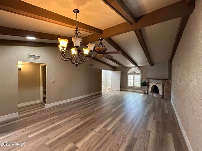 Building Photo - 5100 N Miller Rd
