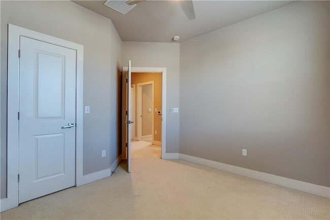 Building Photo - 4541 Mattie St