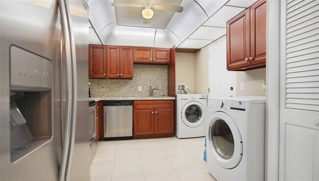 Building Photo - 4100 Galt Ocean Dr