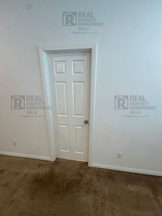 Building Photo - A Home Designed for the Way You Live – Minutes from Talavera Park