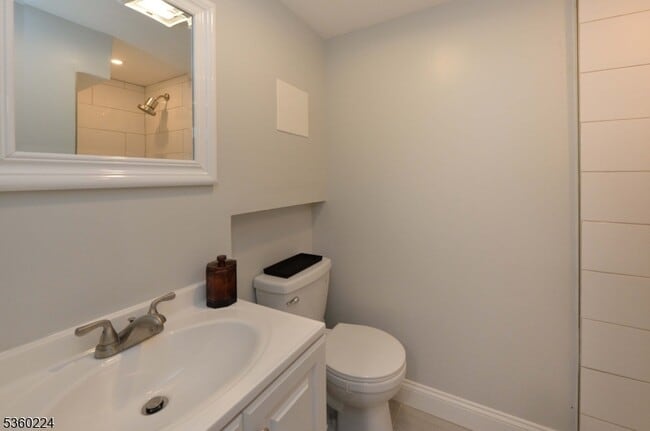 Building Photo - 54 Allan Dr