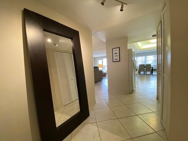 Building Photo - 1800 S Ocean Blvd