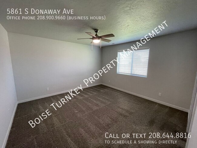 Building Photo - 5861 S Donaway Ave