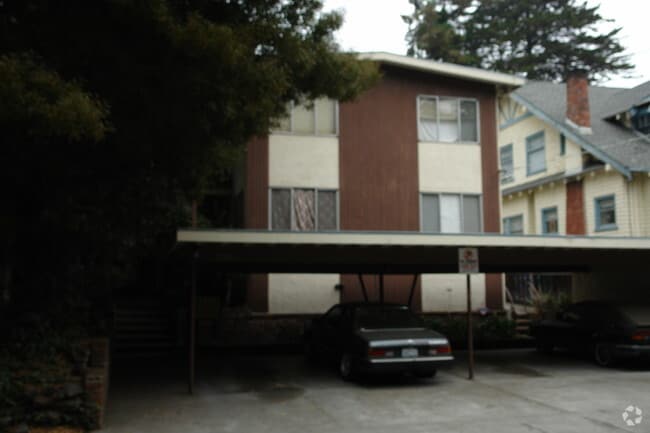 Building Photo - 3051 Richmond Blvd
