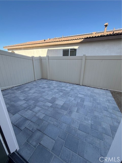 Building Photo - 479 Hollyhock Cir