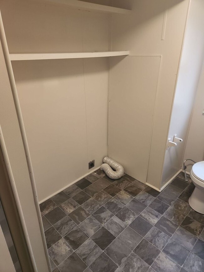 Building Photo - 3 Bedroom in Filer