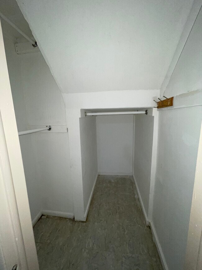 Building Photo - 11 Munn Pl