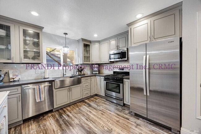 Building Photo - 85 Gazania Ct