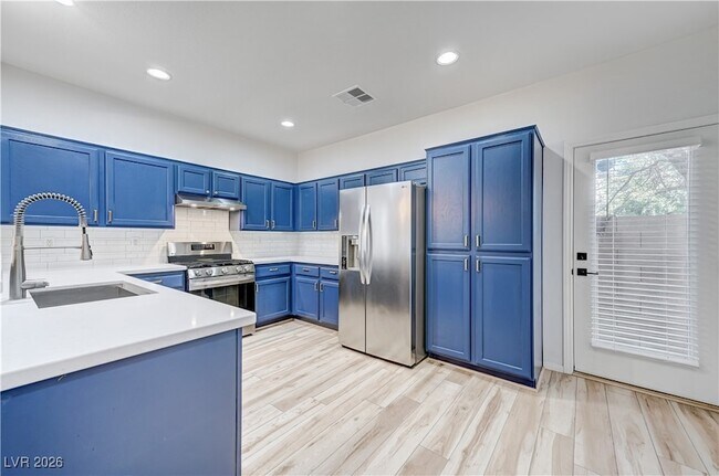 Building Photo - 7696 W Trails Park Pl