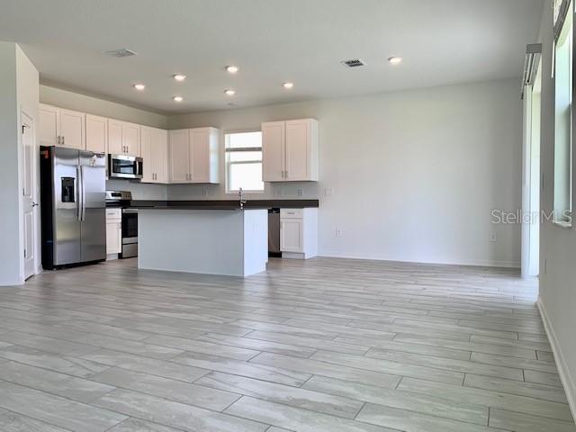 Building Photo - 656 Grove St