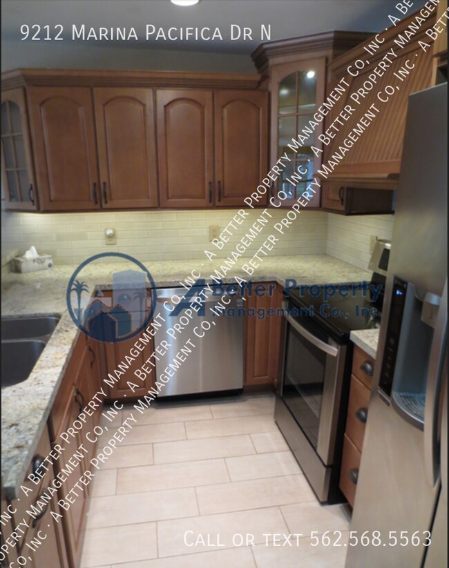 Building Photo - 9212 Marina Pacifica Dr N