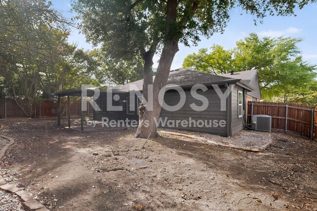 Building Photo - 1408 Seely St