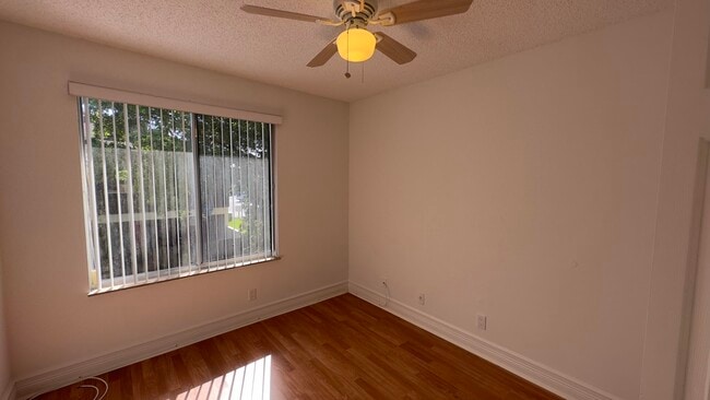 Building Photo - 5340 Bosque Ln