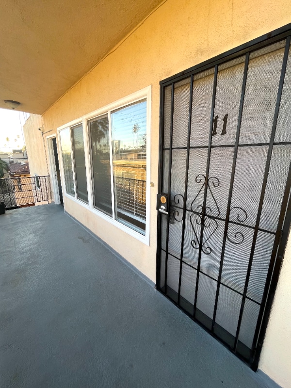 Building Photo - 1008 7th St