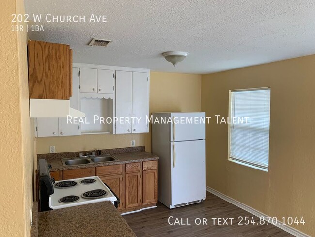 Building Photo - 1 Bedroom, 1 Bathroom Duplex in Killeen, TX