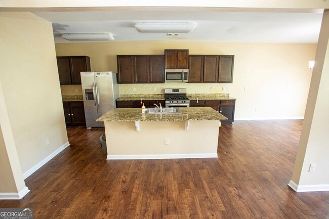 Building Photo - 141 Westin Way