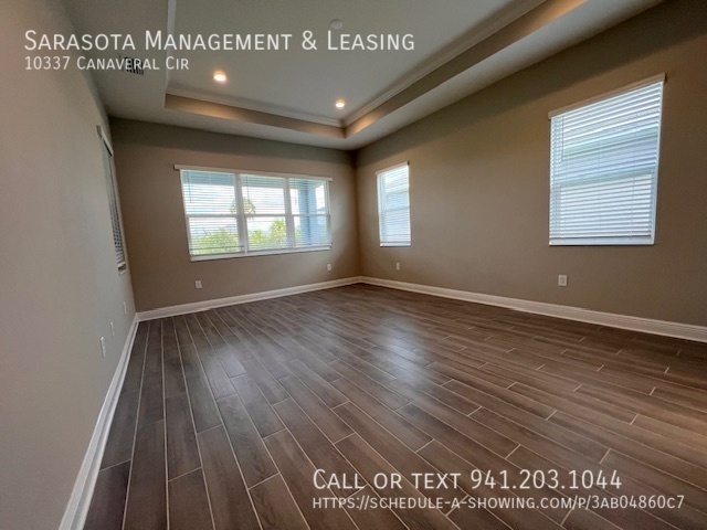 Building Photo - 10337 Canaveral Cir