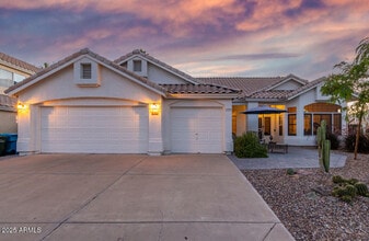 Building Photo - 16640 N 61st Way