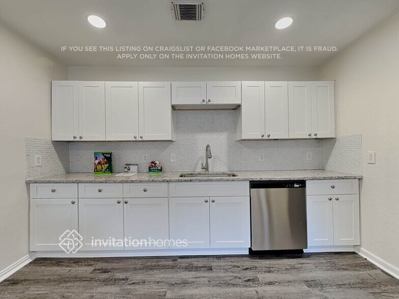 Building Photo - 9122 Prairie Trails Dr