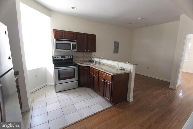 Building Photo - 1522 N 17th St