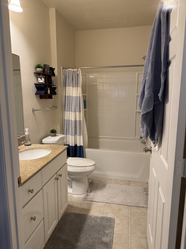 Building Photo - 1300 Eastern Pecan Pl