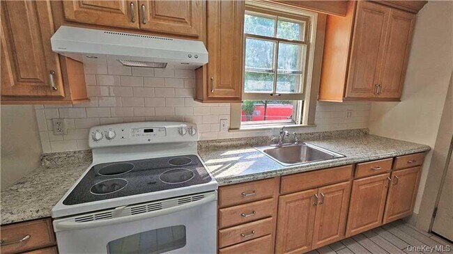 Building Photo - 23 Prospect Ave