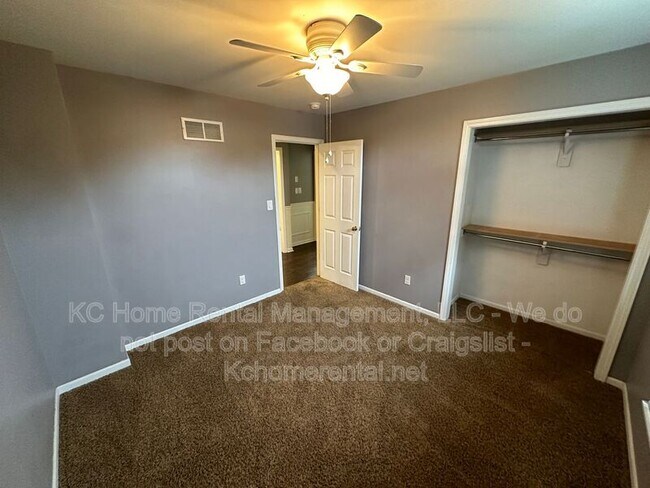 Building Photo - 625 NW Rosaceae Dr