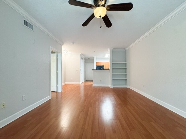 Building Photo - The Grande Downtown - Spacious 1 Bedroom Corner Unit AVAILABLE NOW!