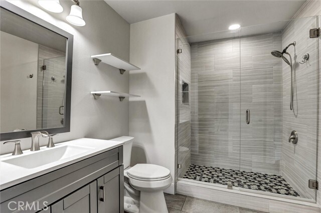 Building Photo - 1726 Oak Knoll Dr