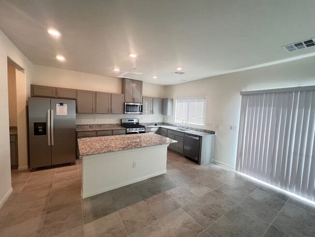 Building Photo - New Neighborhood Southwest Community $500.00 Move in Credit