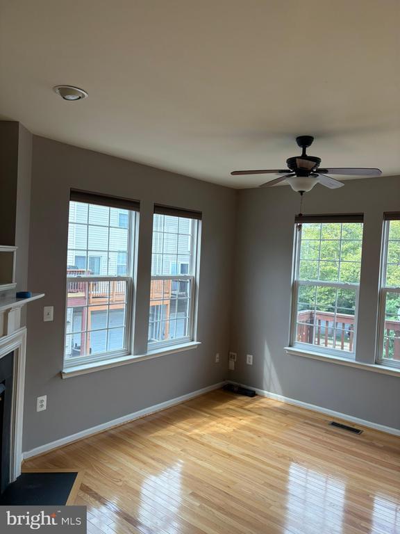 Building Photo - 46239 Milthorn Terrace