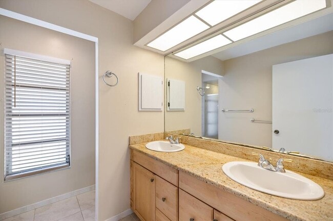 Building Photo - 5151 Oakmont Pl
