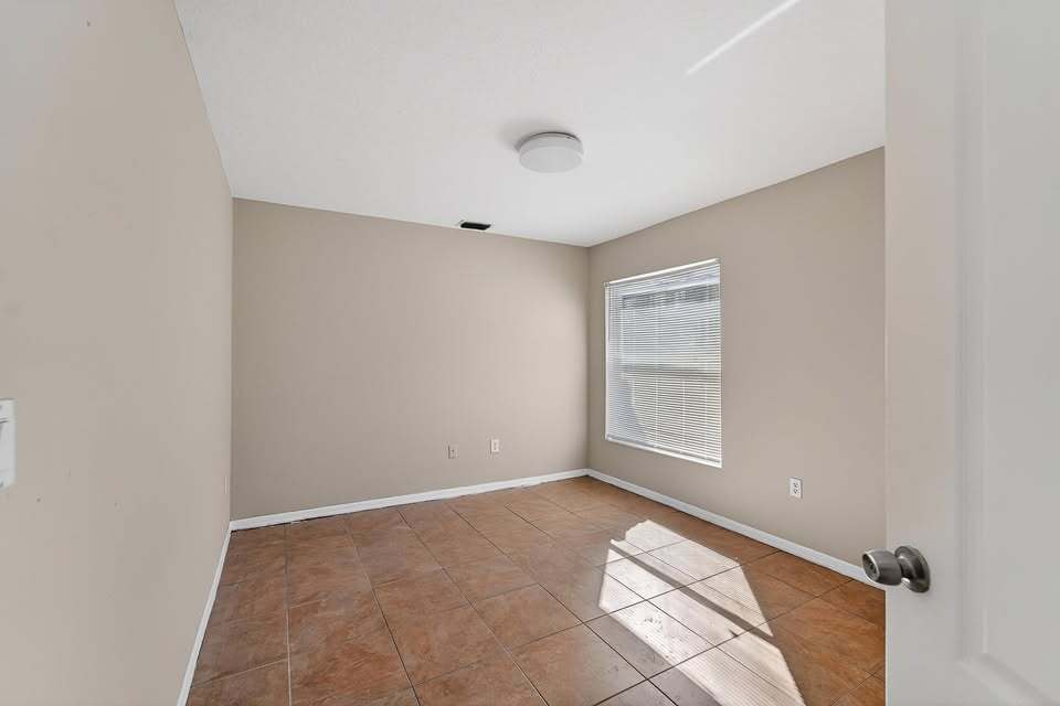 Building Photo - 508 Sonoma Dr